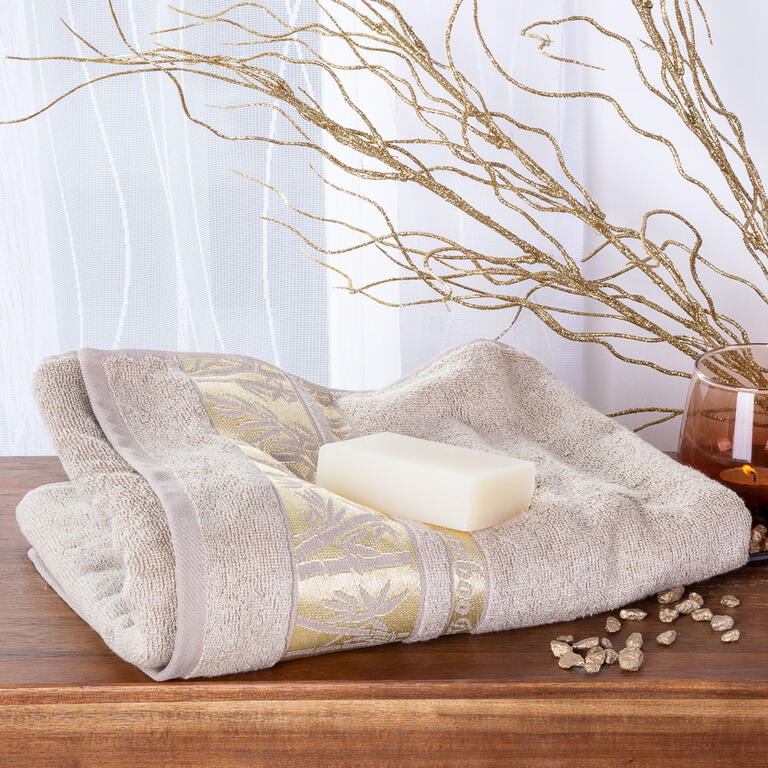 Ręcznik kąpielowy bambusowy ze złotą bordiurą ORZESZKOWY 70 x 140 cm 1
